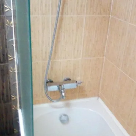 Alexander 1 Bedroom アパート *