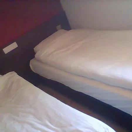 Alexander 1 Bedroom アパート *